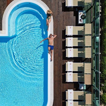Hotel Universal Cattolica Exterior foto